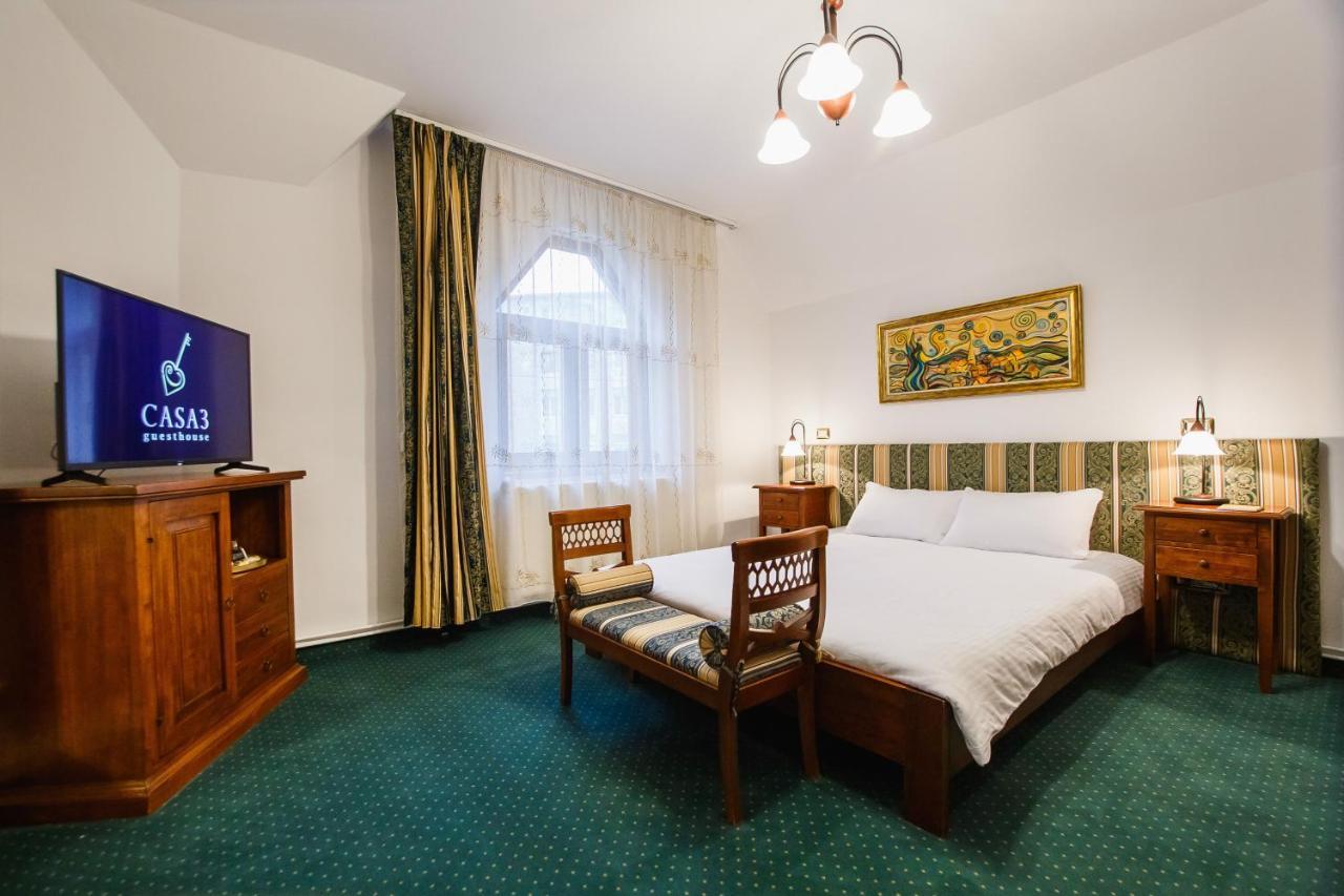 Casa 3 Guesthouse Орадеа Екстериор снимка